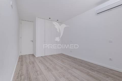 Apartamento t2, seminovo - amares (arrendamento)