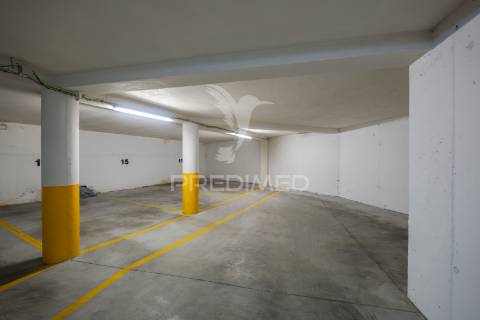 Apartamento t2, seminovo - amares (arrendamento)