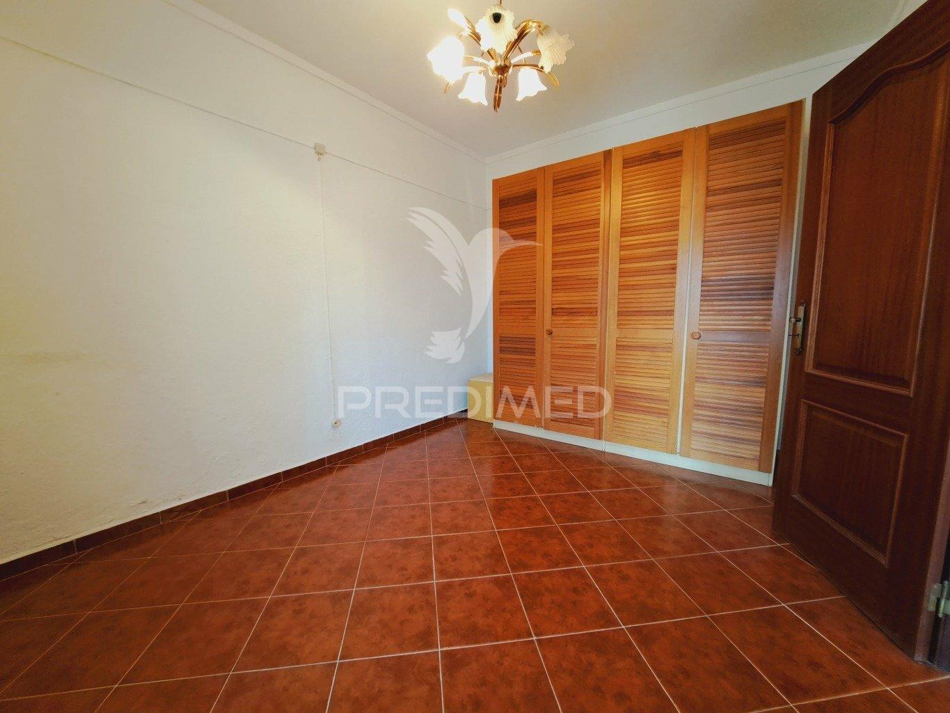 Casa típica na aldeia t2 com quintal - sobral da adiça - moura