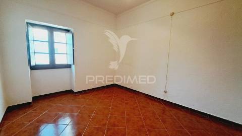Casa típica na aldeia t2 com quintal - sobral da adiça - moura