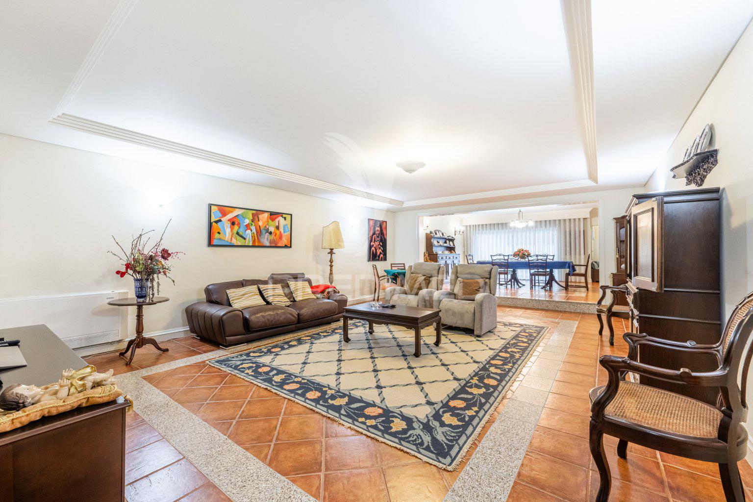 Moradia t5 em miramar - vila nova de gaia