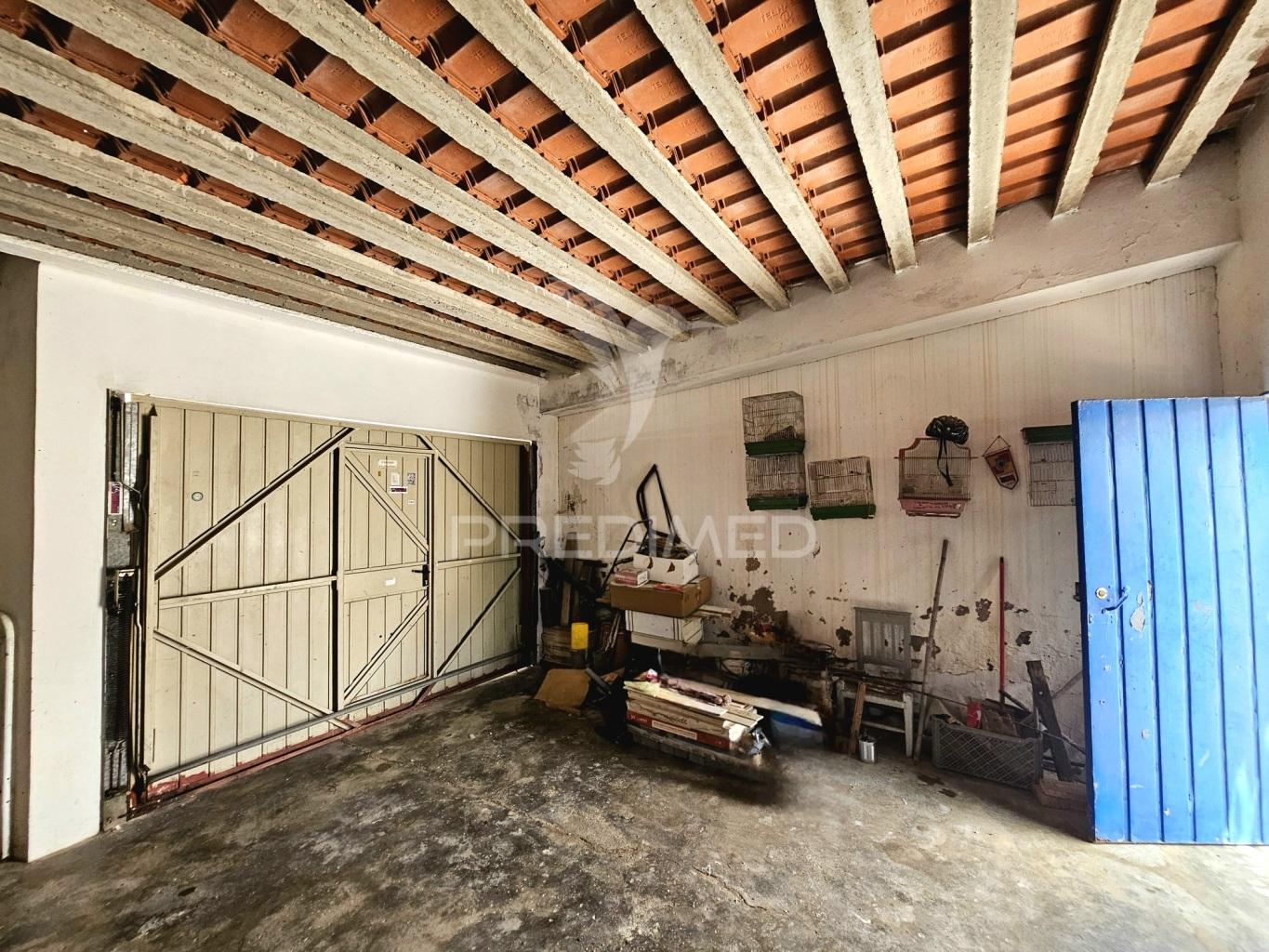 Moradia térrea típica alentejana em castro verde