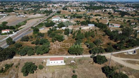 Herdade com 4.9 hc,com moradia,pinhal novo.
