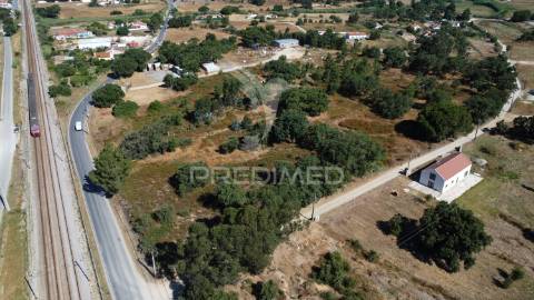 Herdade com 4.9 hc,com moradia,pinhal novo.
