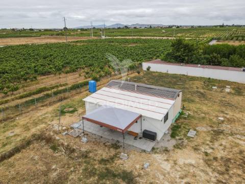 Terreno rústico com casa móvel equipada – habitação imediata