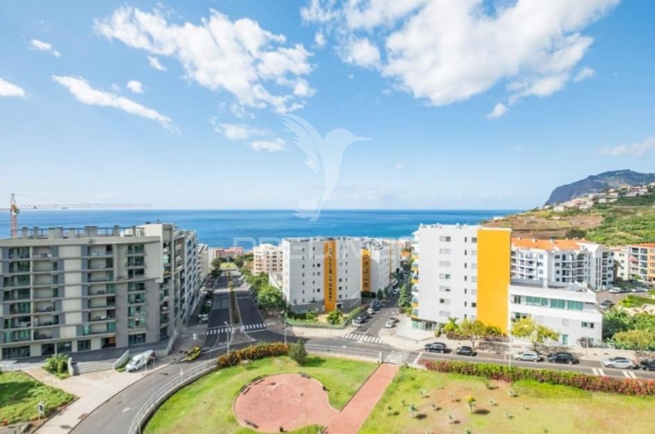Penthouse t3 com vista mar de cortar a respiração – exclusiva, moderna e pronta a rentabilizar!