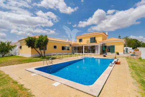 Vende se moradia t4 palmela brejos do assa  695.000€