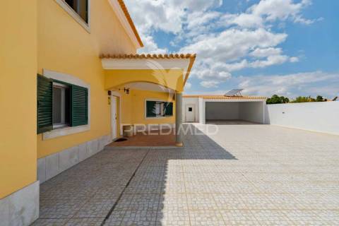 Vende se moradia t4 palmela brejos do assa  695.000€