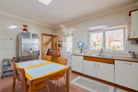 Vende se moradia t4 palmela brejos do assa  695.000€