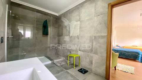 Apartamento t2 , com garagem e piscina em salir do porto