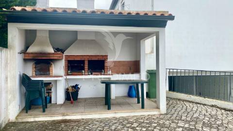 Apartamento t2 , com garagem e piscina em salir do porto