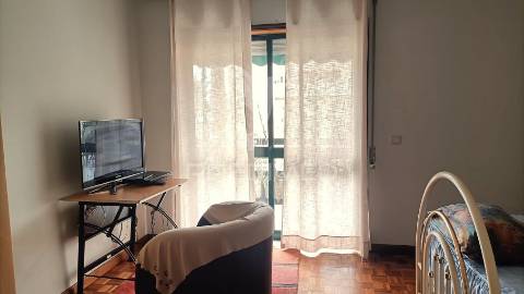 Apartamento t3, com varanda e lugar de garagem em ovar