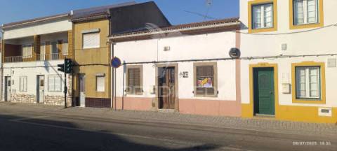 Casa à venda na vila de nisa – conforto e espaço para toda a família!