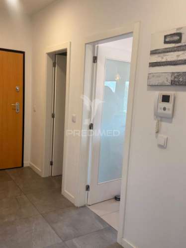 Apartamento t4 semi-novo , perto da rotunda do marquês no peso da régua