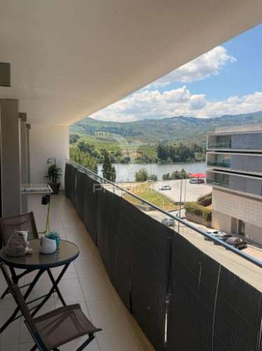 Apartamento t4 semi-novo , perto da rotunda do marquês no peso da régua