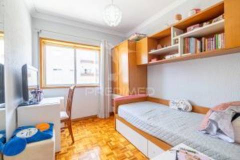 Apartamento t3, localizado em são cosme gondomar