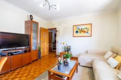 Apartamento t3, localizado em são cosme gondomar