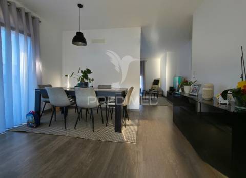 Moradia t2 com piscina
