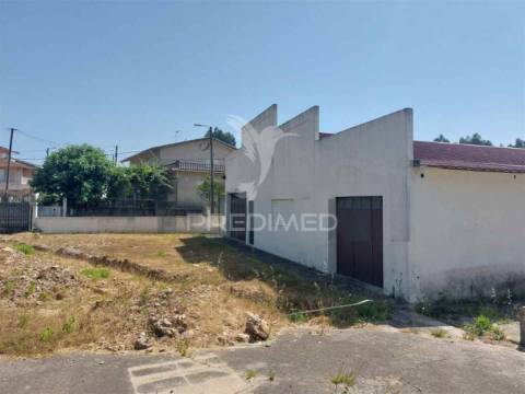 Moradia t4 com anexos e armazém | vila maior, canedo