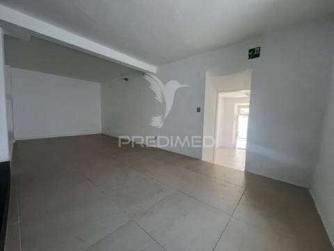 Espaço comercial no centro de palmela