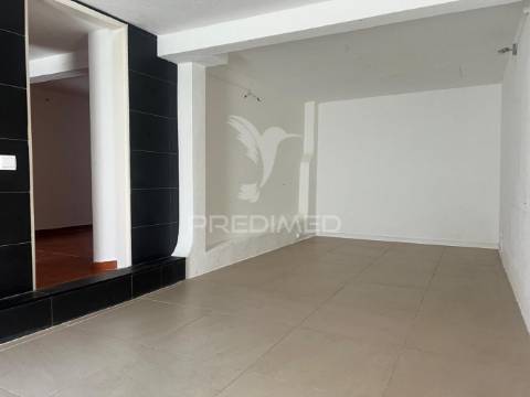 Espaço comercial no centro de palmela