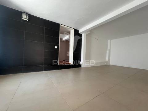 Espaço comercial no centro de palmela