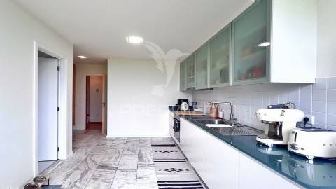 Apartamento t3 com 165m² na costa