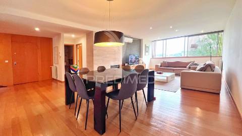 Apartamento t3 com 165m² na costa