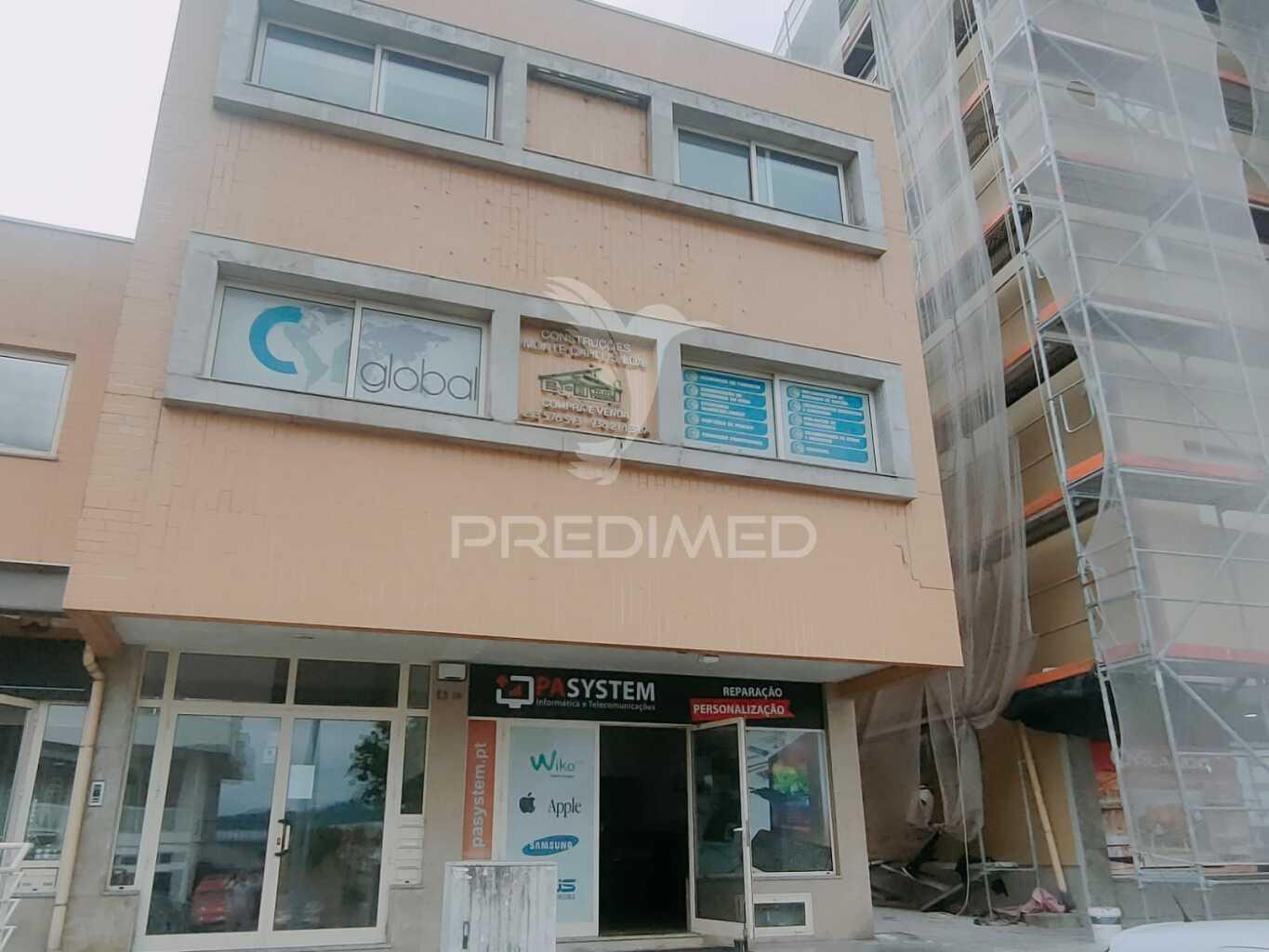 Loja comercial nas caldas das taipas