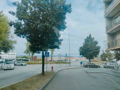 Loja comercial nas caldas das taipas