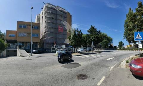 Loja comercial nas caldas das taipas