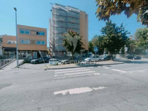 Loja comercial nas caldas das taipas