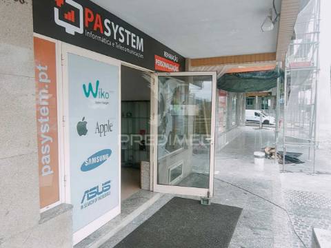 Loja comercial nas caldas das taipas
