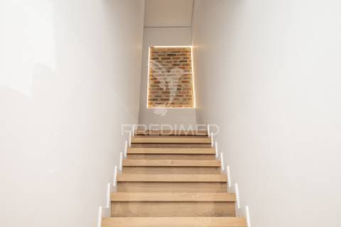Moradia nova t4 equipada, jardim 500m2