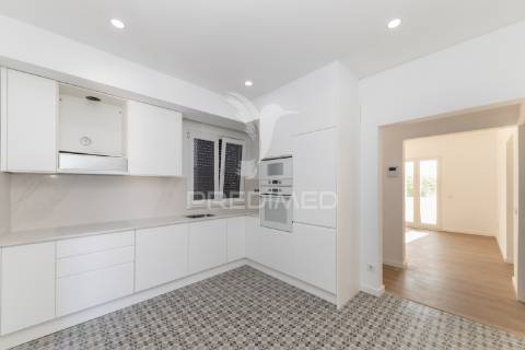 Moradia nova t4 equipada, jardim 500m2