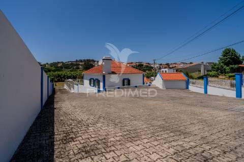 Moradia t2 com piscina