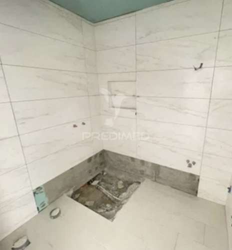 Oportunidade única! moradia t2 moderna com suíte, garagem e logradouro – a 10 minutos das caldas da rainha