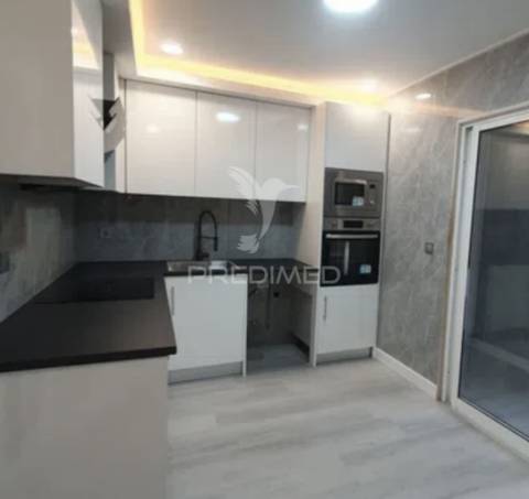 Apartamento t3 totalmente remodelado em rio tinto – pronto a entrar!