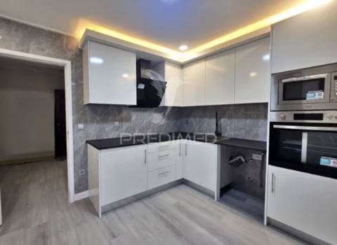 Apartamento t3 totalmente remodelado em rio tinto – pronto a entrar!