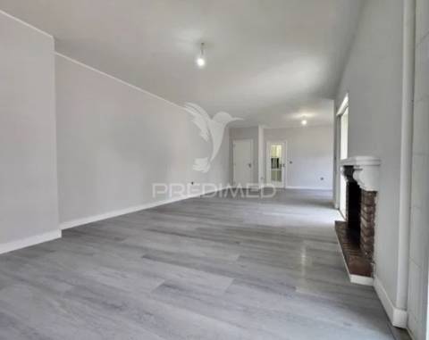 Apartamento t3 totalmente remodelado em rio tinto – pronto a entrar!