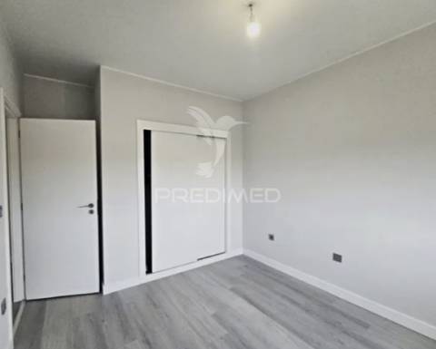 Apartamento t3 totalmente remodelado em rio tinto – pronto a entrar!