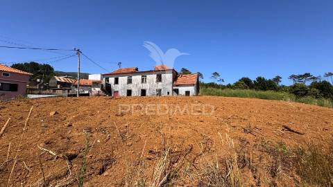 Moradia em ruína nos prazeres - calheta - ilha da madeira