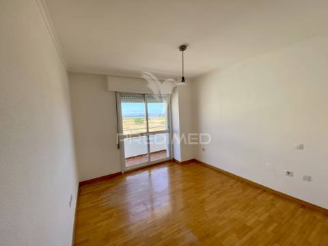 Apartamento t3 com vista rio, estacionamento e arrecadação