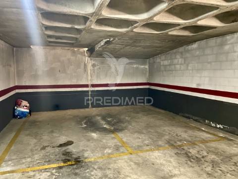 Apartamento t3 com vista rio, estacionamento e arrecadação