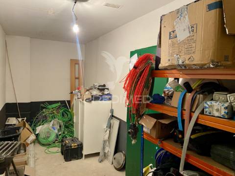 Apartamento t3 com vista rio, estacionamento e arrecadação