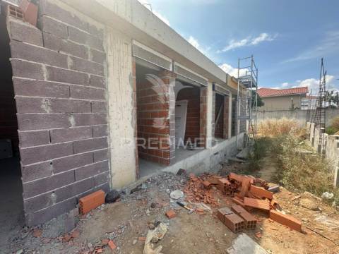 Lote de terreno urbano com projeto aprovado