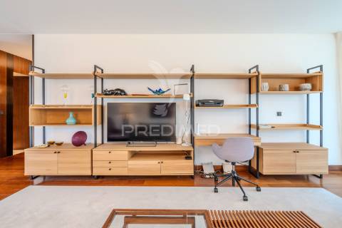 Excelente apartamento t4 – 280 m²  condomínio de luxo sky restelo