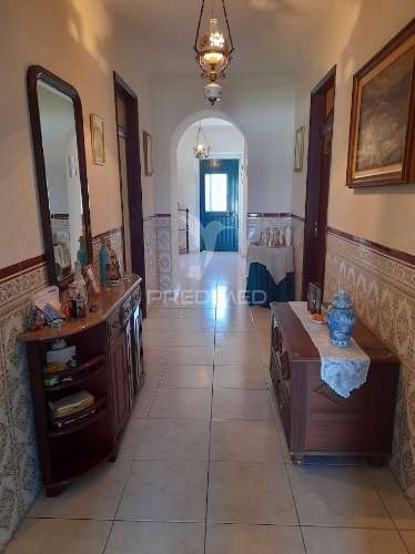 Moradia t3 com terreno - pias