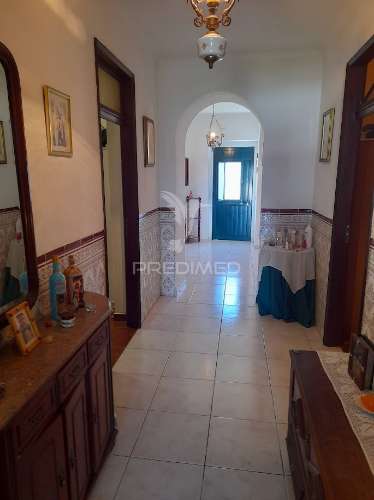 Moradia t3 com terreno - pias