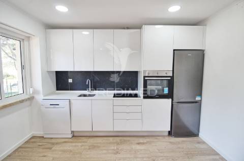 Apartamento t2 remodelado amadora